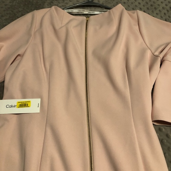 NWT Calvin Klein bell sleeve, back zip tailored, knee length dress - Picture 4 of 6